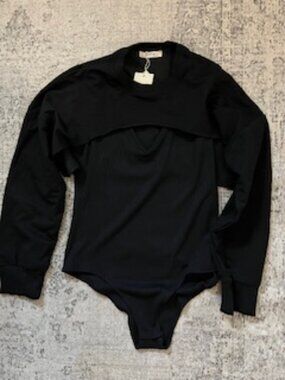 🧡3/15 NWT Batik Black Super Crop Top with Bodysuit Women's L